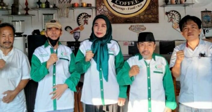 Fenomena Politik Kekerabatan: Satu Keluarga Satu Partai Politik Hingga Beda Dapil Nyaleg di Pemilu 2024