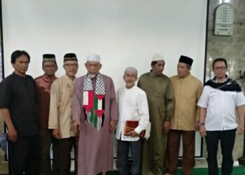 Ikut Ngaji Pengurus Partai Ummat DKI Jakarta di Kajian Shubuh Pondok Pesantren Al Husnayain Jaktim