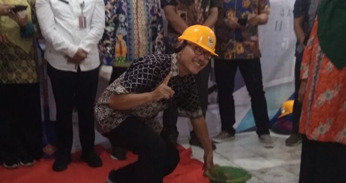 Haji Wahyu Tokoh Masyarakat Duren Sawit Apresiasi  Pembangunan Renovasi Gedung Dakwah Aisyiyah Senior Care Jakarta Timur