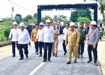 Panglima TNI Dampingi Presiden RI Kunjungan Kerja ke Provinsi Sulawesi Tenggara