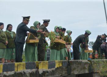 Dandim 1710/Mimika Pimpin Ziarah Rombongan Sambut HUT Kodam XVII/Cenderawasih