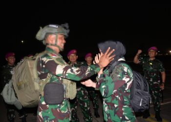 DANKORMAR BERANGKATKAN SATGAS PAMTAS RI-PNG MOBILE YONINF 6 MARINIR TAHUN 2024*