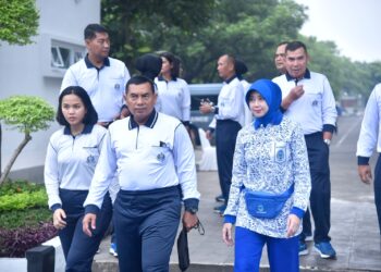 Dankormar Bersama Ketua Gabungan Jalasenastri Korps Marinir Hadiri Olahraga Bersama Kasal