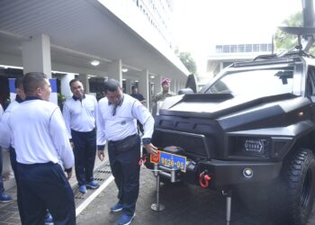 Kendaraan ISR _(Intelligent Surveillance Reconnaissance) Mobile_ Siap Perkuat Korps Marinir