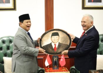 Menhan Prabowo Terima Kunjungan Mantan PM Turki di Kemhan