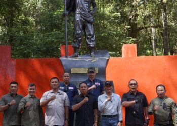 Panglima TNI Resmikan Replika Benteng Cikahuripan