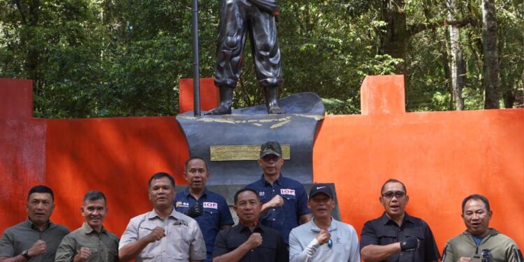 Panglima TNI Resmikan Replika Benteng Cikahuripan