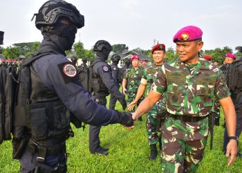 KURSUS PENANGGULANGAN TEROR ASPEK LAUT DENJAKA TNI AL RESMI DITUTUP