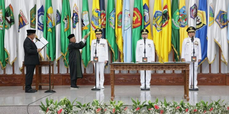 PJ Gubernur Sumut dan NTT Resmi Dilantik Menteri Dalam Negeri