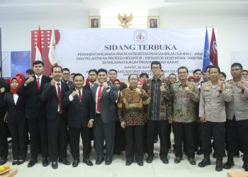 Sidang Terbuka ke-52: Pengambilan Sumpah/Janji Profesi Mediator, Mediator Kesehatan, dan Arbiter di Wilayah Hukum Provinsi Jawa Barat