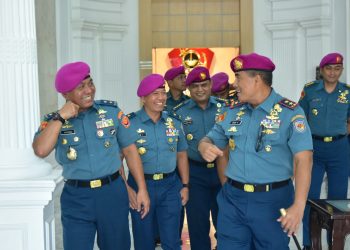 DANKORMAR TERIMA LAPORAN KENAIKAN PANGKAT PATI KORPS MARINIR