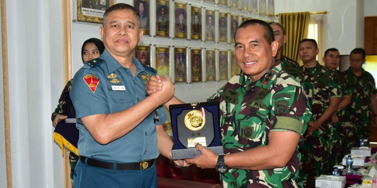 DANKORMAR TERIMA LAPORAN PURNA TUGAS TIGA PATI KORPS MARINIR