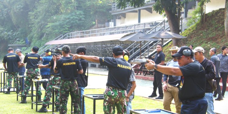 KORPS MARINIR GELAR FUN SHOOTING, PERKUAT SILATURAHIM DENGAN AWAK MEDIA