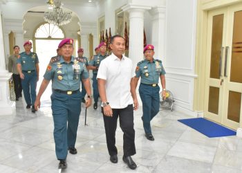 DANKORMAR TERIMA LAPORAN PURNA TUGAS PATI KORPS MARINIR