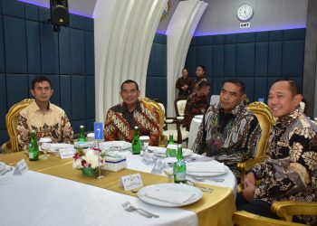 DANKORMAR DAMPINGI KASAL JAMUAN MAKAN MALAM DENGAN PANGLIMA TENTARA LAUT DIRAJA MALAYSIA