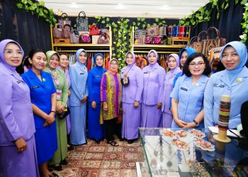 Ketua Umum Dharma Pertiwi Hadiri Bazar Bhayangkari 2024
