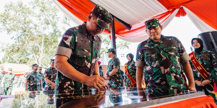 Panglima TNI Berikan Pengarahan Kepada Para Komandan Satuan Jajaran TNI