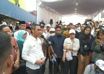 PJ Gubernur Hadiri Kegiatan PD Pasar Jaya Gelar Bazar Murah
