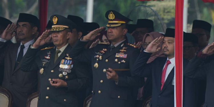 Danrem 051/Wkt Menghadiri Upacara Hari Lahir Pancasila 1 Juni 2024 Tingkat Kabupaten Bekasi