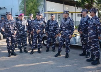 DANKORMAR DAMPINGI KASAL KUNJUNGAN KERJA DI MAKASSAR*