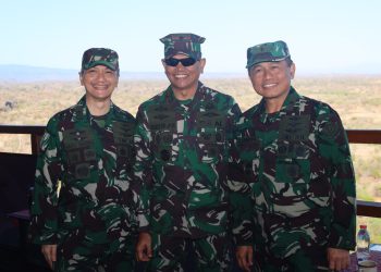 WADAN KORMAR DAMPINGI DANKODIKLAT TNI TINJAU _COMBINE ARMS LIVE FIRING EXERCISE (CALFEX)_ LATGABMA _SGS_