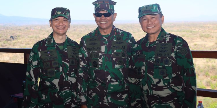 WADAN KORMAR DAMPINGI DANKODIKLAT TNI TINJAU _COMBINE ARMS LIVE FIRING EXERCISE (CALFEX)_ LATGABMA _SGS_