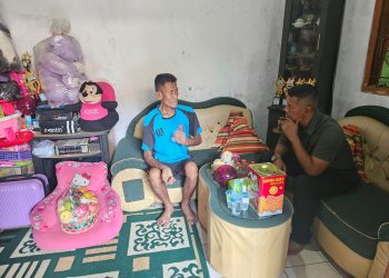 MANFAATKAN HARI LIBUR, DANBRIGIF 1 MAR SAMBANGI PRAJURIT PETARUNGNYA.