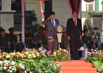 Wamenhan M. Herindra Tetapkan 1.145 Anggota Komcad Matra Darat TA. 2024