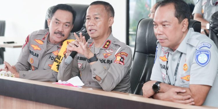 Sukseskan Moto GP Mandalika, Rivan Purwantono dan Kakorlantas Polri Cek Kesiapan Pengamanan Personel