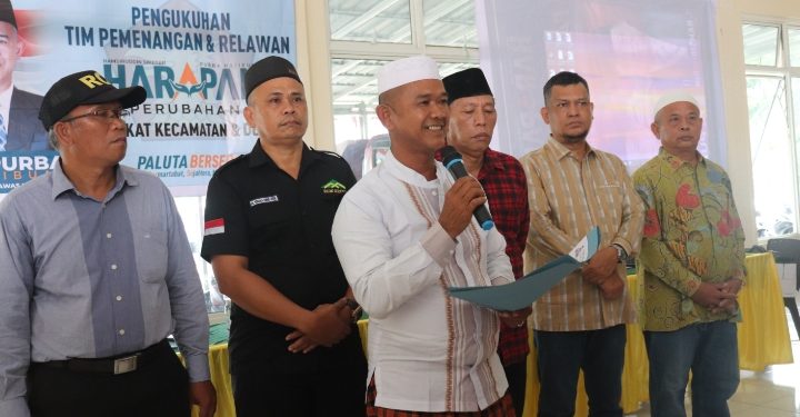 Purba Hasibuan Kukuhkan Tim Pemenangan HARAPAN Kecamatan Halongonan dan Haltim