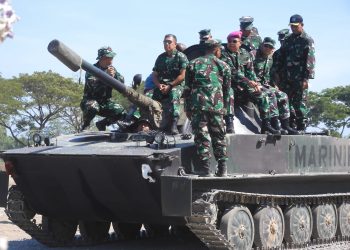 IRKORMAR  TINJAU UJI FUNGSI AMUNISI TANK PT-76