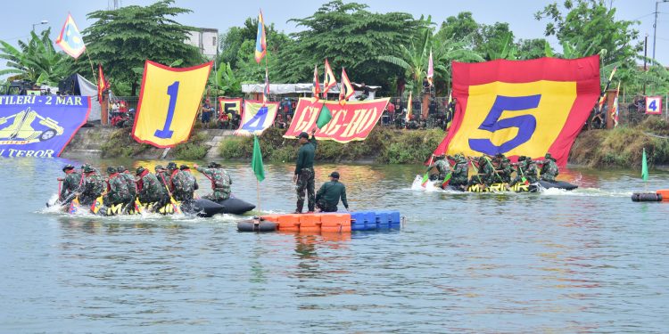 ANTUSIASME MASYARAKAT MENYAKSIKAN LOMBA BINSAT KORMAR 2024
