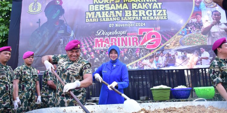 SERENTAK, KORPS MARINIR GELAR BAKTI SOSIAL, KESEHATAN DAN MAKAN BERGIZI