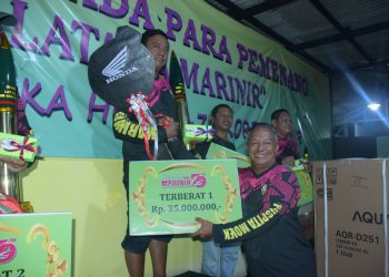 GALATAMA LOMBA MANCING KORPS MARINIR DIPADATI OLEH PARA PESERTA