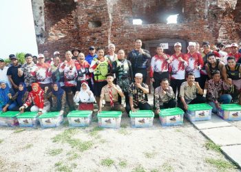Panglima TNI Buka Kejuaraan Jetski Panglima TNI Cup 2024, Cetak Rekor MURI, Bagikan Sembako dan Tanam Pohon untuk Masyarakat Pulau Kelor