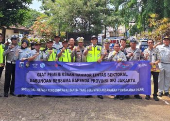 Sosialisasi Pengendara Kendaraan yang Belum Melakukan Pembayaran Pajak Kendaraan Bermotor (PKB) di Jakarta Barat