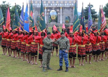 Pangkoopsud II  Dikukuhkan sebagai Warga Kehormatan Divisi Infanteri 3 Kostrad