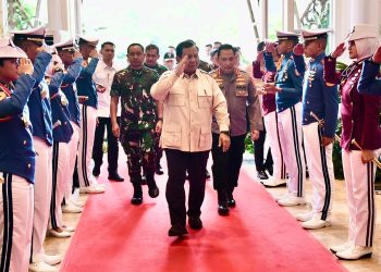 Panglima  TNI dan Kapolri Dampingi Presiden RI Hadiri Rapim TNI-Polri 2025