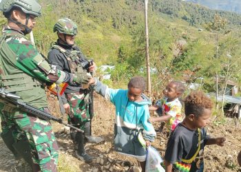 Angjangsana dan Laksanakan Hanpangan Bersama Masyarakat Adalah Wujud Nyata Kepedulian Satgas Yonif 715/MTL