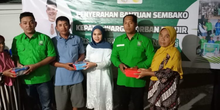 Marwan Dasopang Gerak Cepat Salurkan Bantuan Sembako Kepada Warga Batang Toru