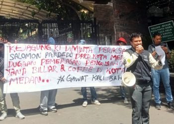 Aksi Unjuk Rasa Desak Kejaksaan Agung Awasi Dugaan Pemerasan Oknum DPRD Medan Solomon Pardede