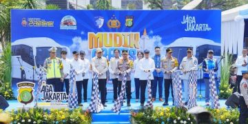 Kapolri Lepas Ribuan Peserta Mudik Gratis Polri Presisi 2026 di Polda Metro Jaya