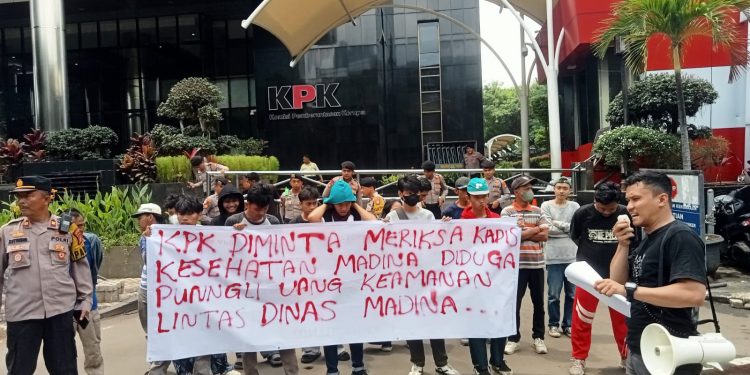 ‎KMI Gelar Aksi di KPK RI, Soroti Uang Keamanan Lintas Dinas Di Madina