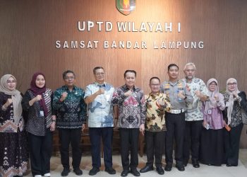 Tingkatkan Kualitas Pelayanan dan Pendapatan, Direktur Operasional Jasa Raharja Berikan Pembinaan di Lampung dan Tinjau Samsat Rajabasa
