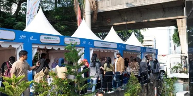 Perumda Pasar Jaya Menggelar Bazar UMKM