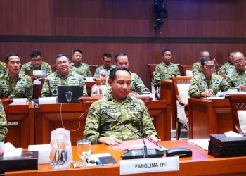 Panglima TNI Bersama Wamenhan RI Hadiri Raker Bersama Komisi I DPR RI