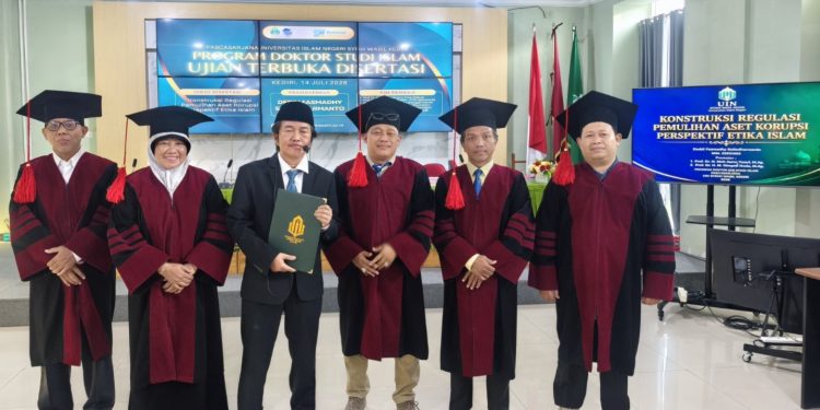 Dari Syekh Wasil hingga Amangkurat III: Spiritualitas Kepemimpinan dalam Disertasi Pemulihan Aset Korupsi Deddi Fasmadhy