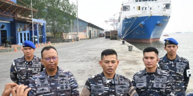 Hari Ke-14 Evakuasi KM Virgo Transport 8, Lanal Banjarmasin Prioritaskan Keselamatan Penyelam di Kondisi Ekstrem