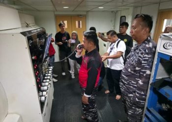 Dukung Keselamatan Operasi SAR, Tim Ahli TNI AL Sukses Uji Fungsi Chamber Hyperbarik KN SAR Purworejo