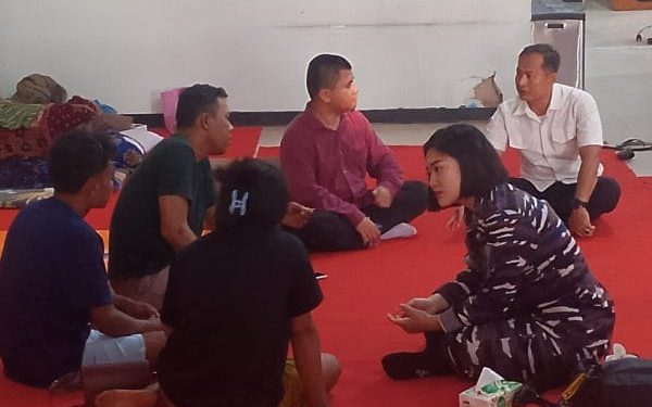 Lanal Banjarmasin Berikan Layanan Dukungan Psikososial Bagi Keluarga Korban KM Virgo Transport 8